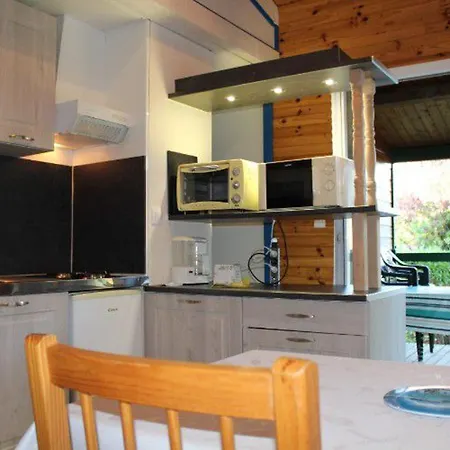 Campeggio Pour 6 Personnes Avec Terrasse à - Api-1-52-434 *