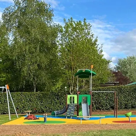 Pour 6 Personnes Avec Terrasse à - Api-1-52-434